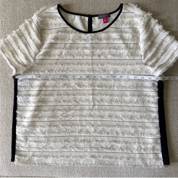Vince Camuto - Fringe Trim Pullover Blouse - L - Picture 4 of 8